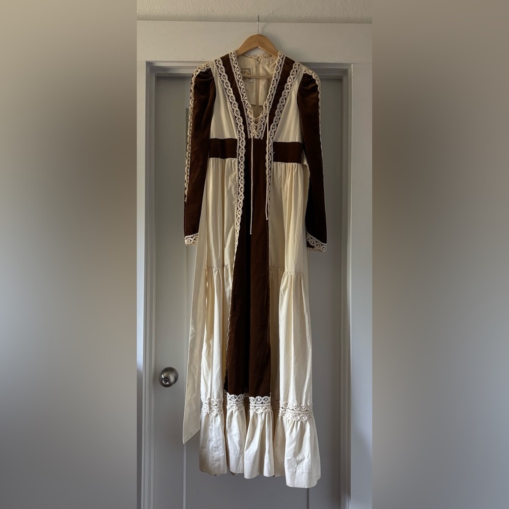 Vintage 1970s Gunne Sax Jessica McClintock Dress